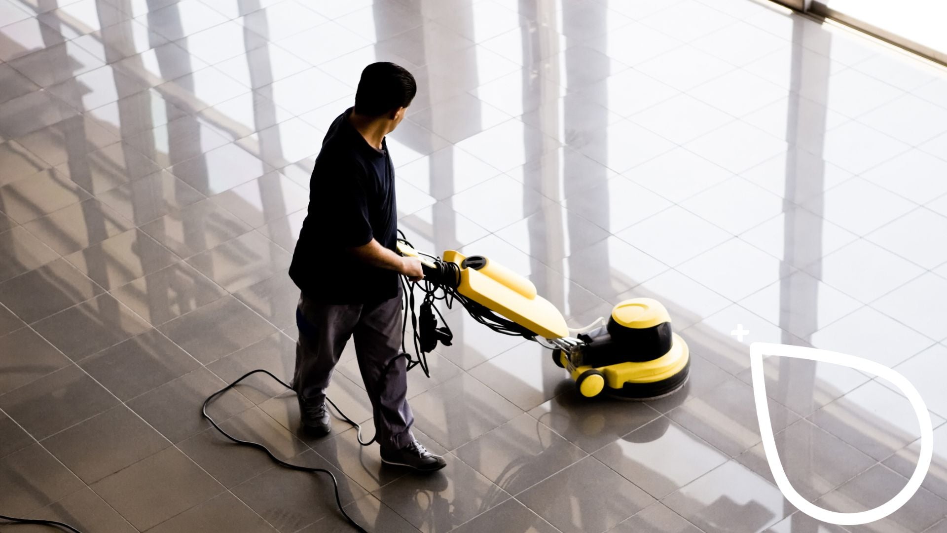 Siivooja ja lattianpesukone