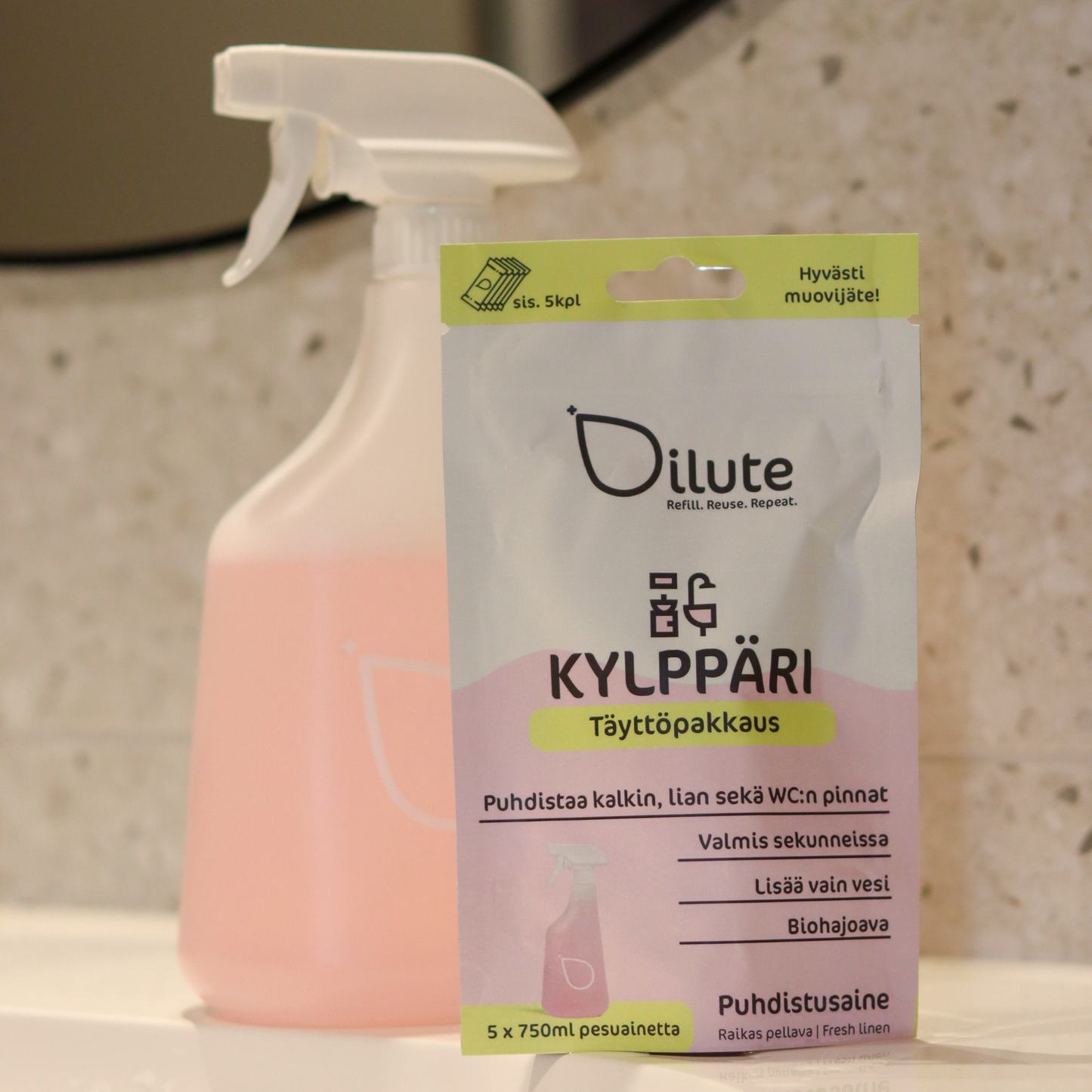 tehoaa kalkkiin ja ruosteeseen. puhdistaa kaikki kylpyhuoneen pinnat mm. peilit, lattiat, seinät, tasot, hanat, suihkuseinän, saunanpesuun myös.