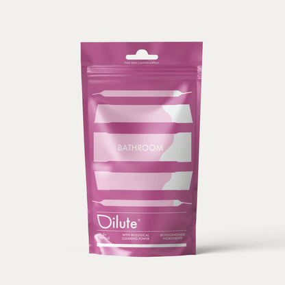 Ekologinen dilute-kylpyhuoneen puhdistusaineen täyttöpakkaus, biohajoavilla ja luonnollisilla ainesosilla.