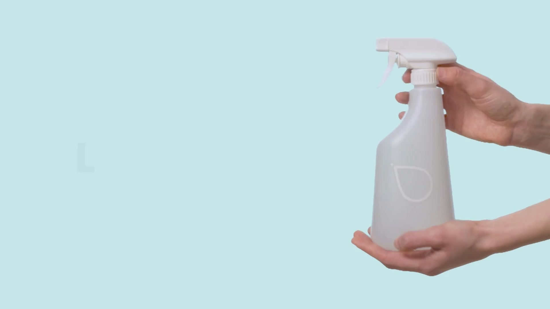 Ladda video: Diluten® pesuainepussi on paperinen veteen liukeneva pieni annospussi, jossa on tiivistettyä pesuainetta. Kun sen sekoittaa veteen kotona omaan tai Diluten® kestopulloon, siitä tulee tehokasta puhdistusainetta. Näin ei tarvitse ostaa uusia muovipulloja joka kerta.